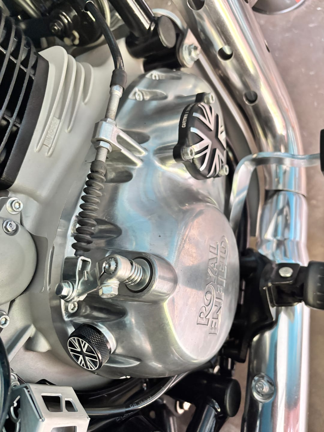 Customer photo review of engine oil filler cap