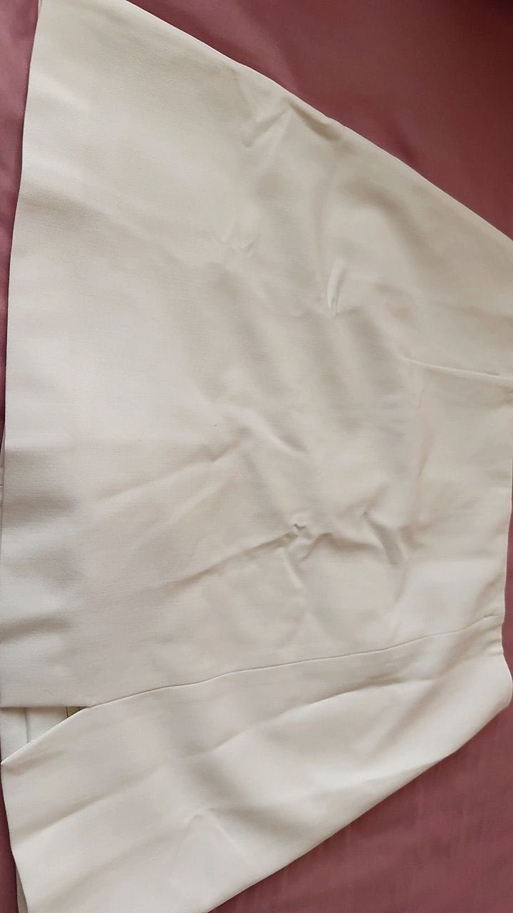 Customer photo review of Seamless Front Slit Skorts
