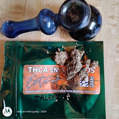 Customer photo review of ZAlenciaga Exotic THCA Flower