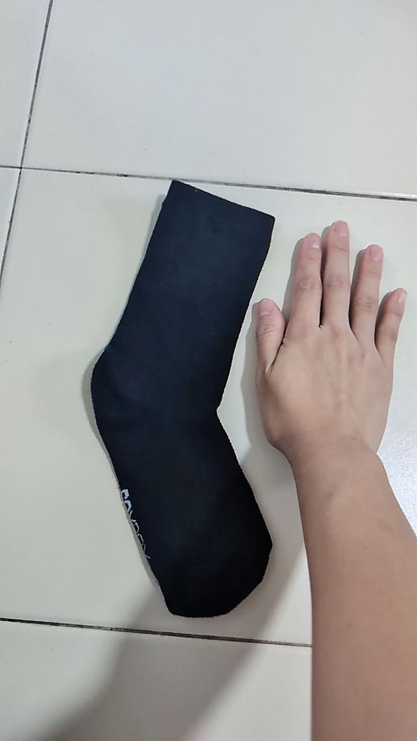 Customer photo review of [5 Pairs] Long Cotton Socks