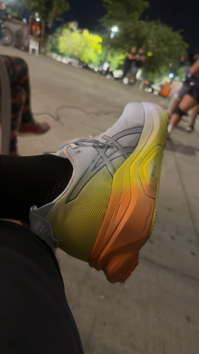 Customer photo review of Asics Gel Kayano 32 Sunny Sizzle Hombre Sky Lemon Spark