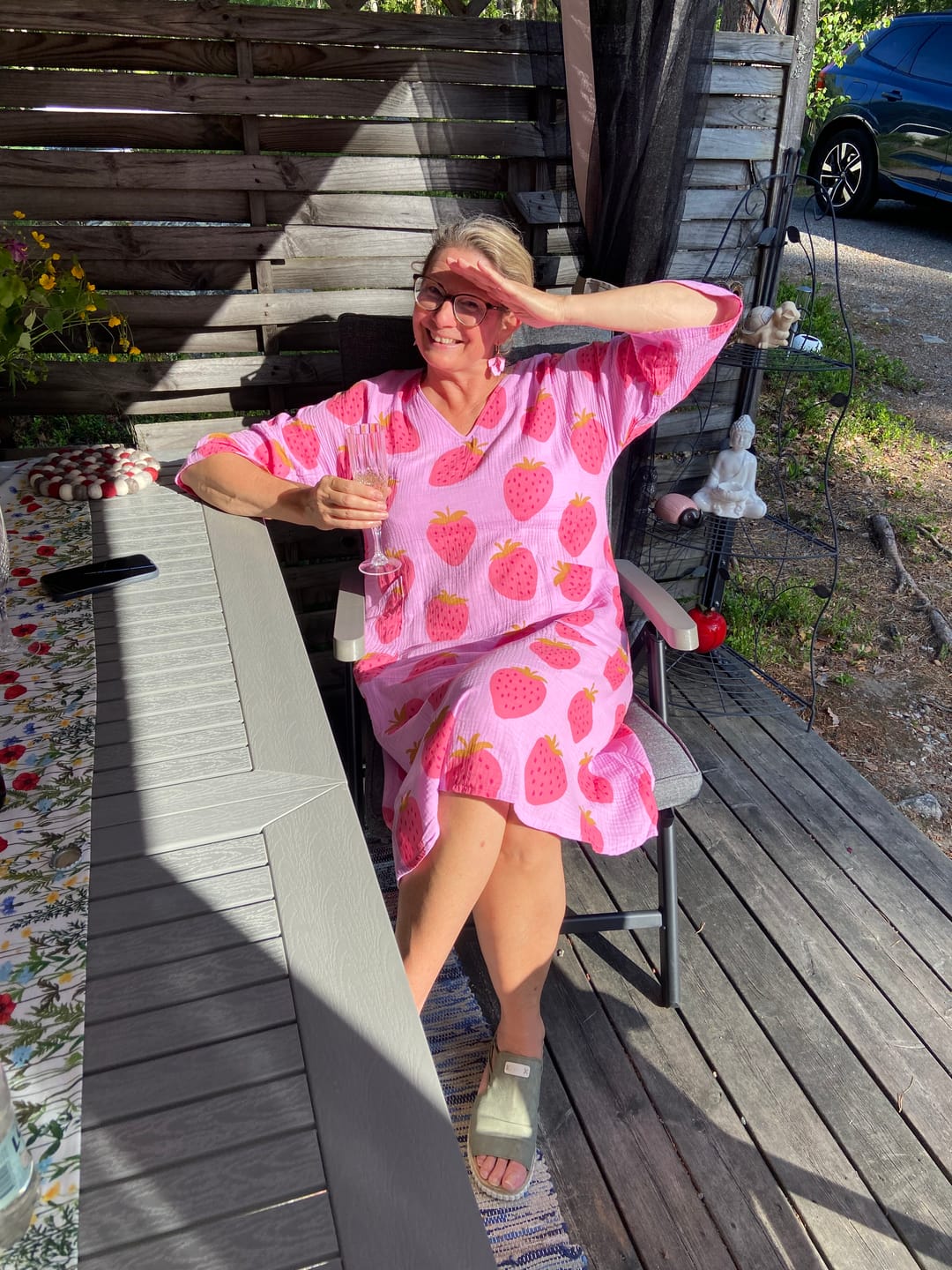 Customer photo review of Klänning Vera Jordgubbe | Rino