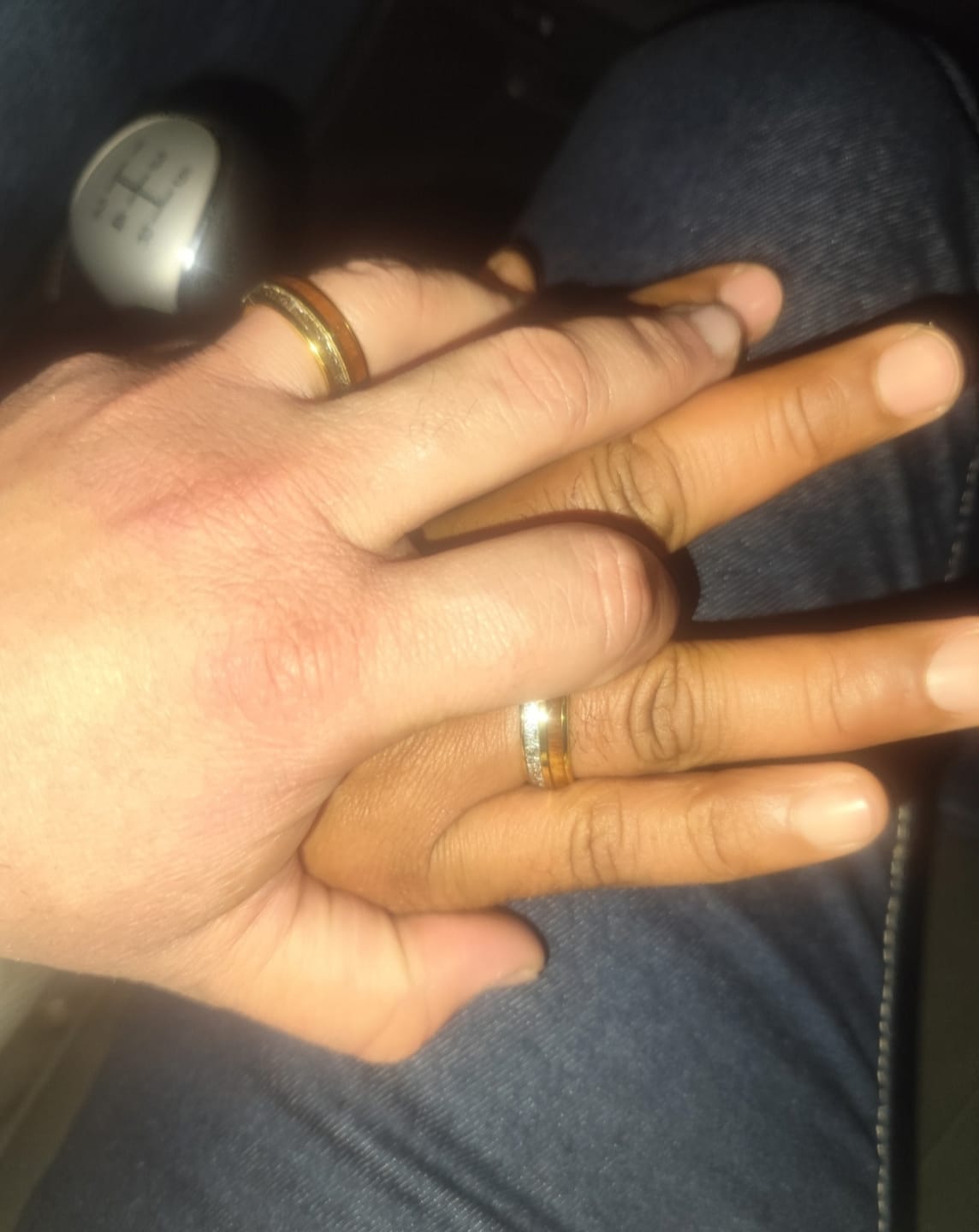 Customer photo review of Anillo Golden Fall Carburo de Tungsteno
