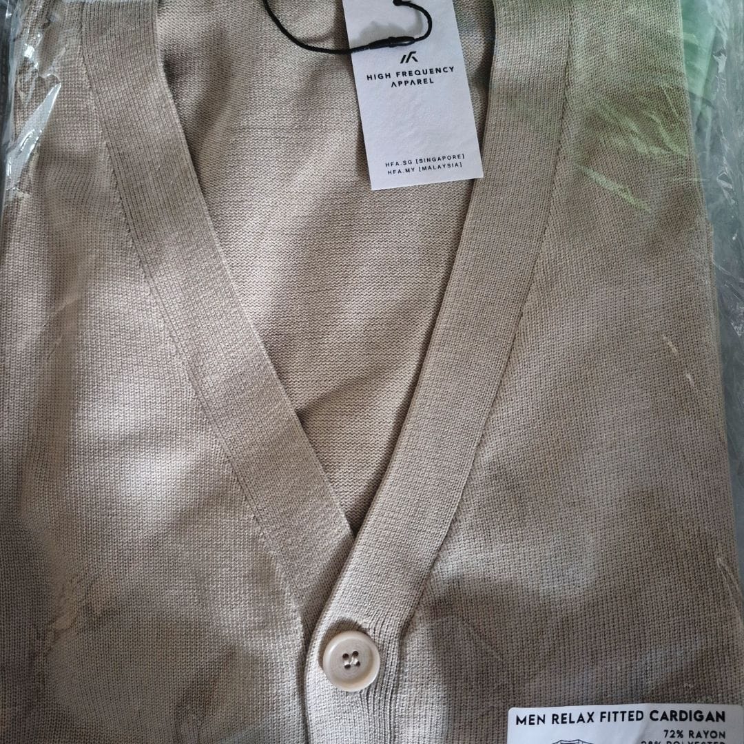Customer photo review of Unisex Relax Fitted Knitted Cardigan