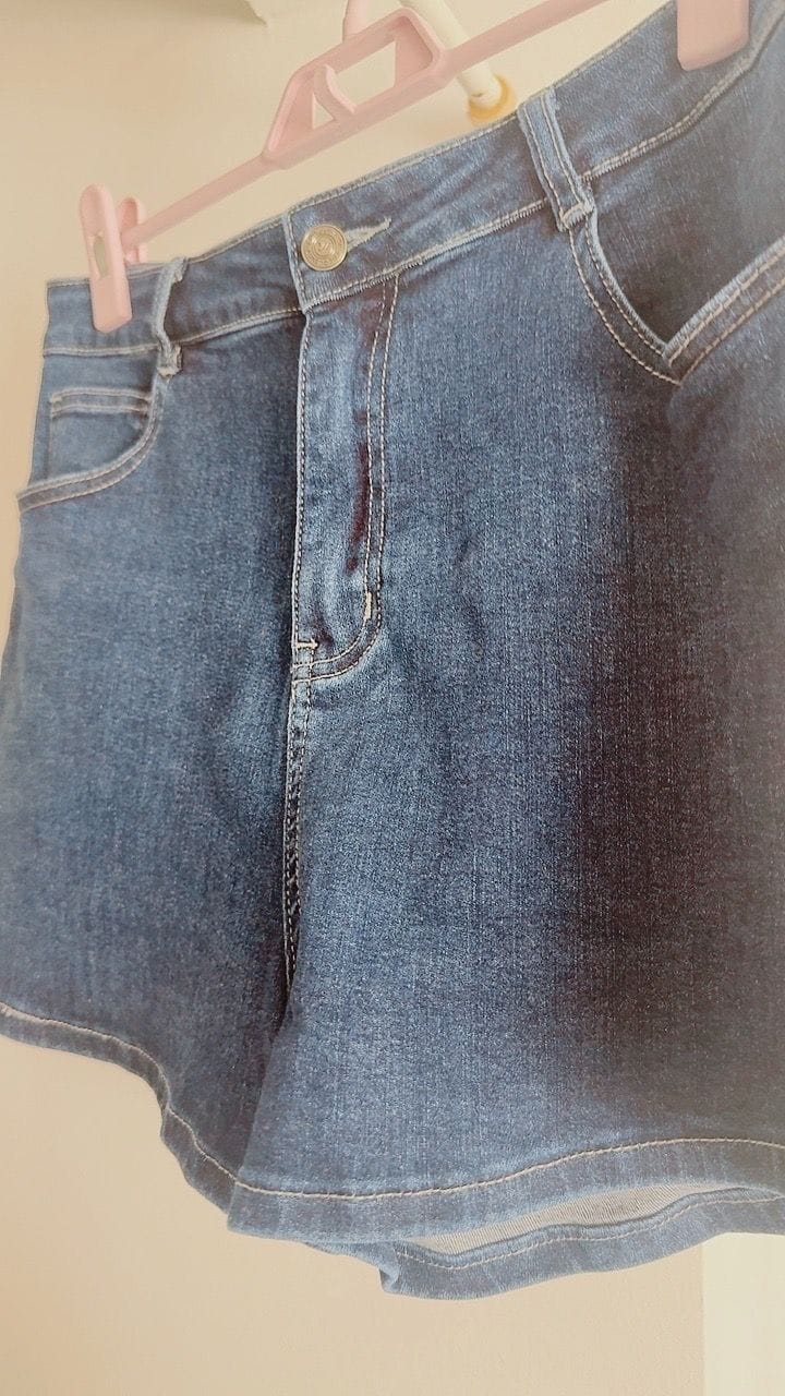 Customer photo review of Mid-Waisted Stretch Denim Shorts