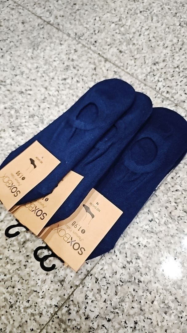 Customer photo review of [5 Pairs] No Show Cotton Socks