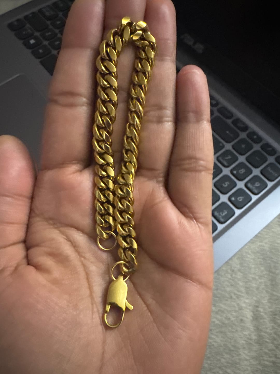 Customer photo review of Cuban Bracelet (Gold) 8mm