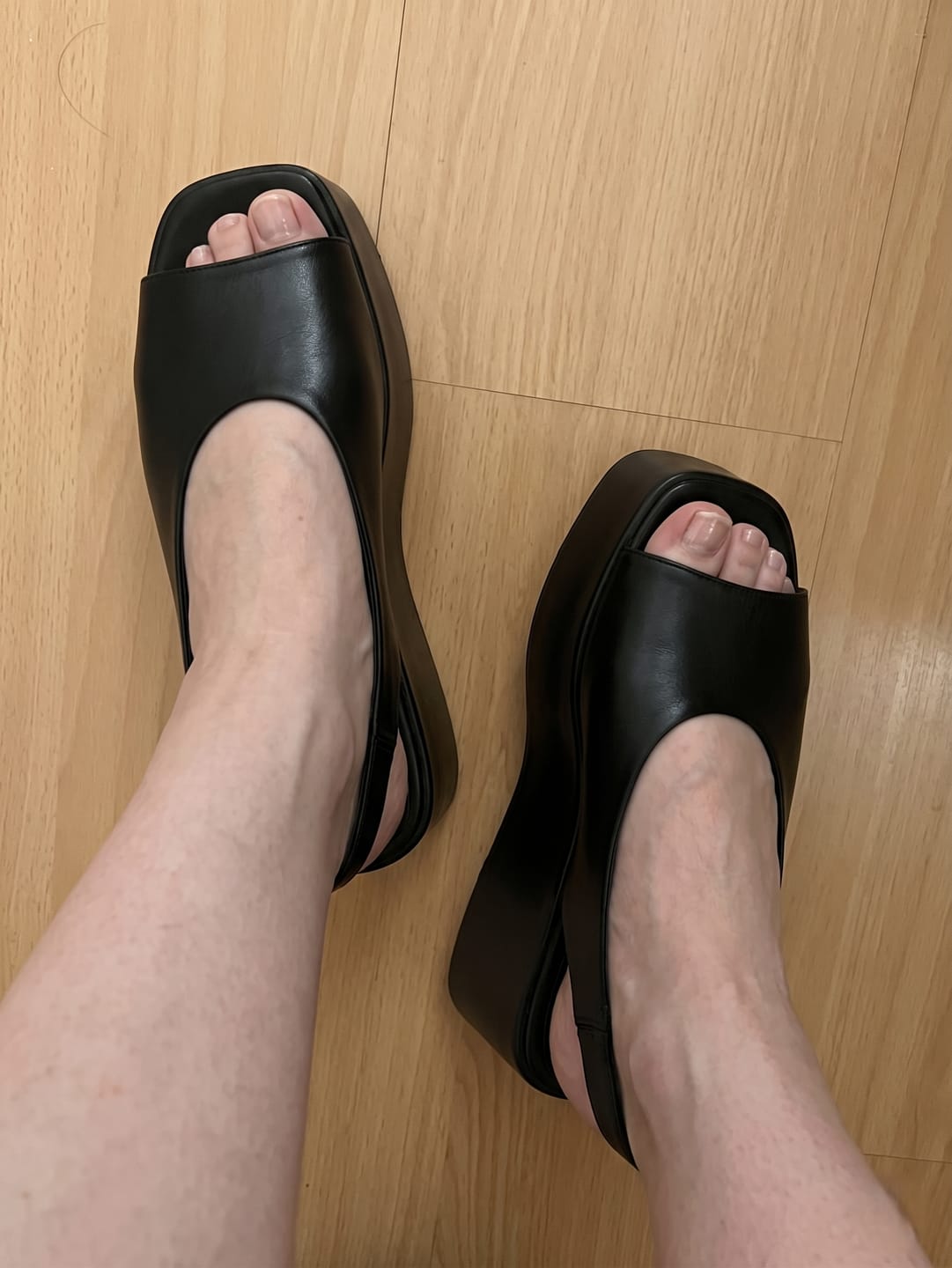 Customer photo review of Ariadne Black