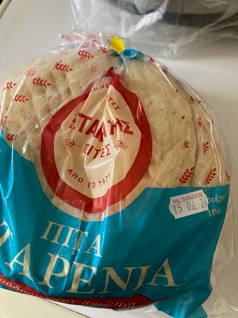 Customer photo review of Traditional Greek Wheat Pita Bread – The Everyday Round for Wraps and Meze (10 Rounds × 18 cm)