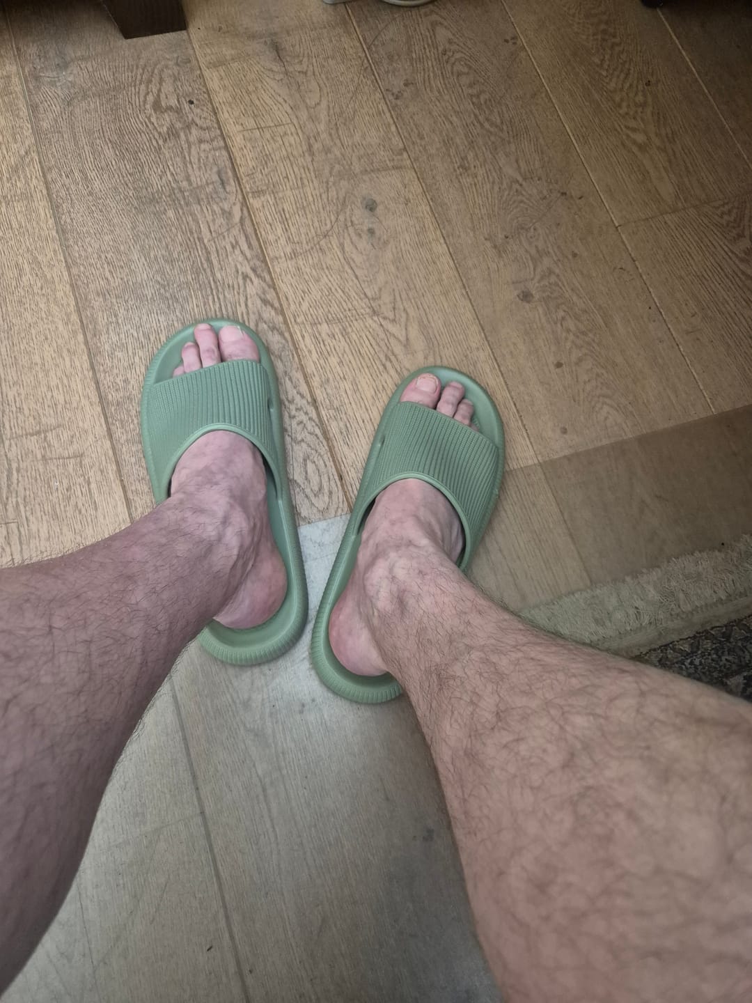 Customer photo review of HappyClogs Strapless