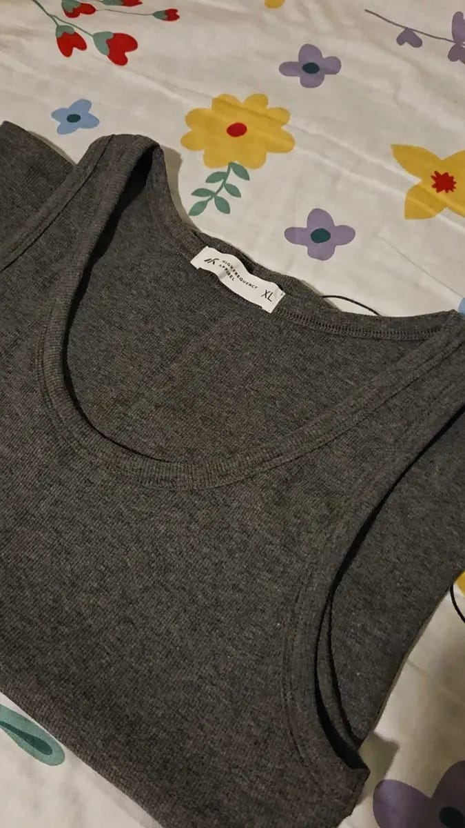 Customer photo review of Ribbed Tank Top