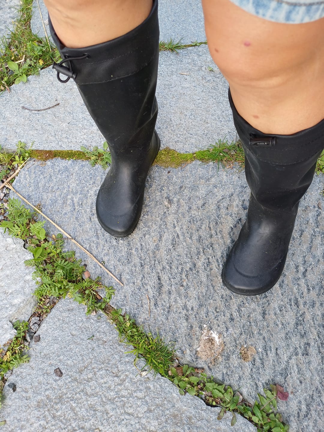 Customer photo review of Vaistoa Katve 2 | Rubber Barefoot Rain Boots