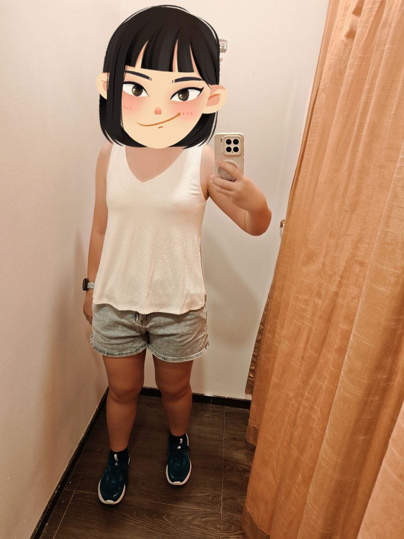Customer photo review of Chiffon Sleeveless V-Neck Top