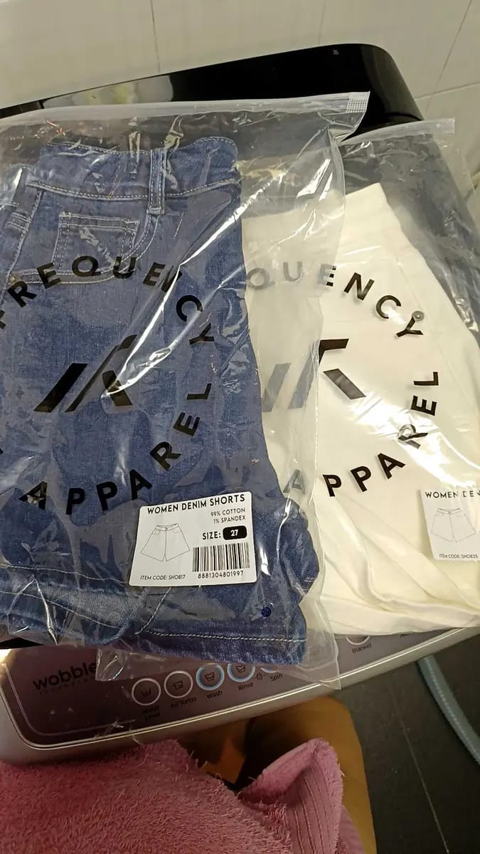Customer photo review of BW Mid-Waisted Stretch Denim Shorts