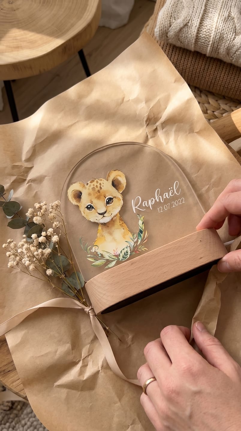 Customer photo review of Veilleuse enfant personnalisée – Petit lion