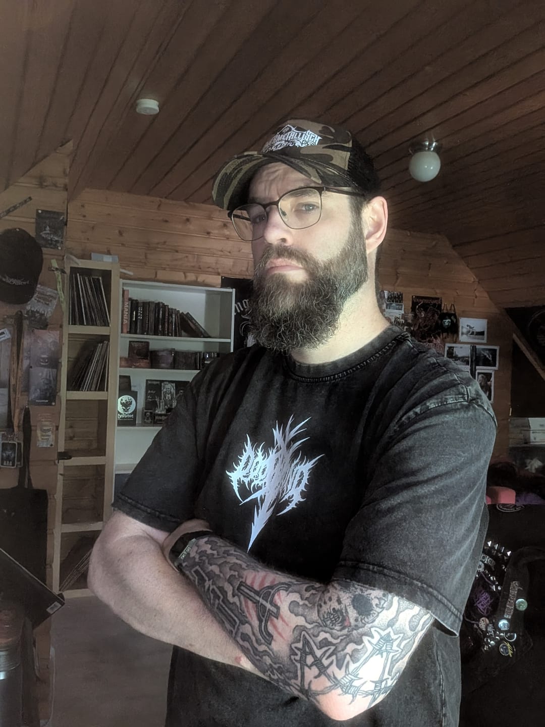 Customer photo review of Skull Shredder – Oversize Acid Washed Tee
