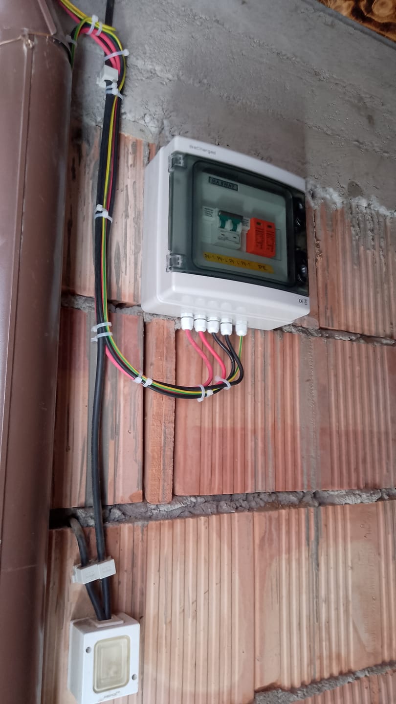 Customer photo review of Tablou sigurante pentru kiturile fotovoltaice 15A 500V cu un singur string