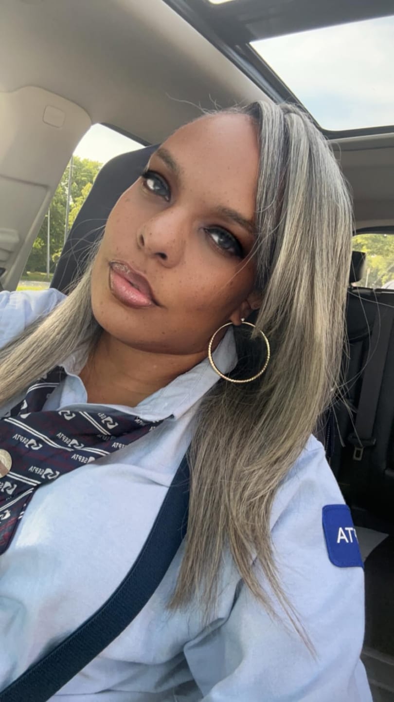 Customer photo review of Luvwin Salt & Pepper Gray Beginner Friendly Glueless Straight Wig 100% Human Hair