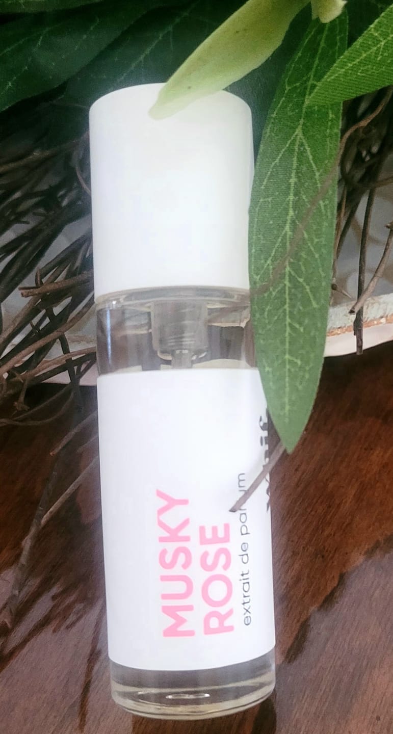 Customer photo review of Musky Rose