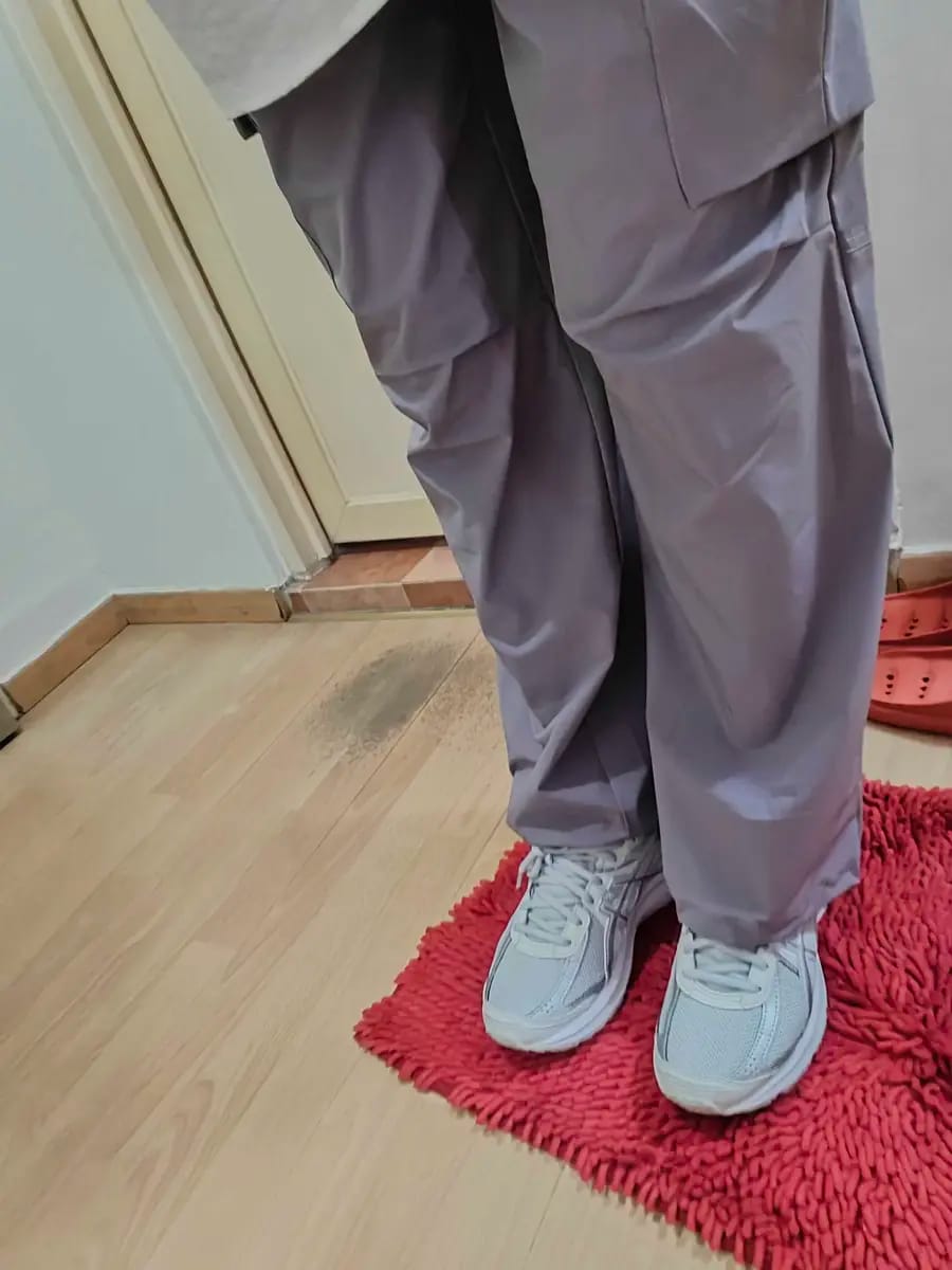 Customer photo review of Wide Straight Cargo Pants