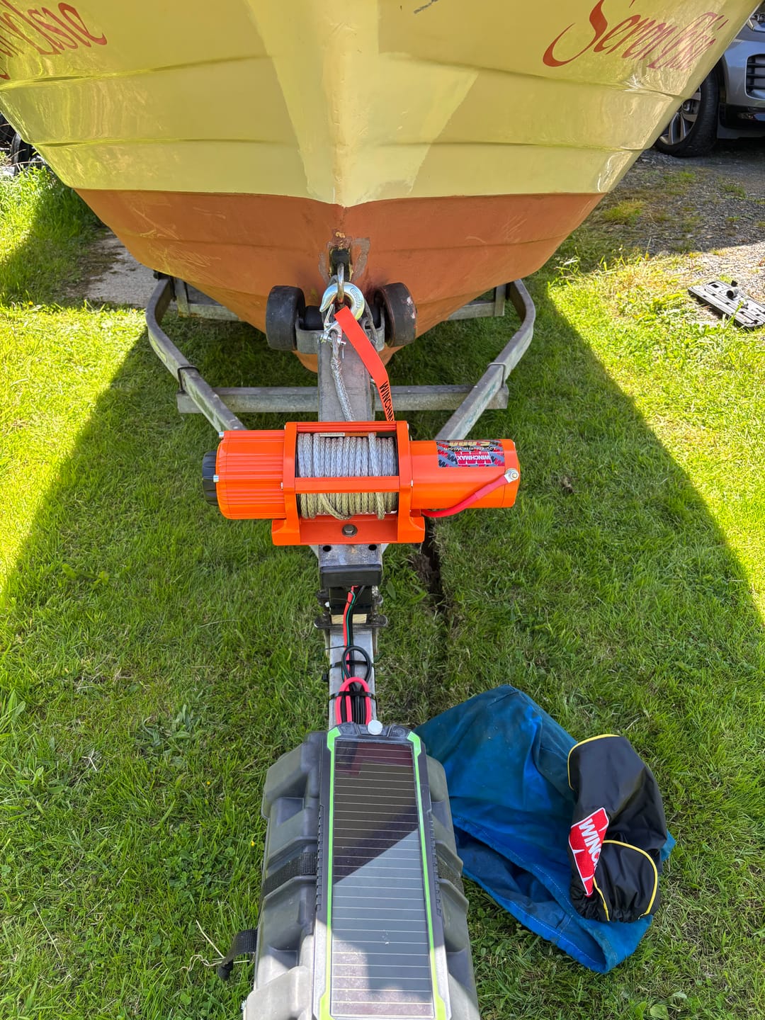 Customer photo review of 5,000lb (2,268kg) Original Orange 12v Winch. 15.2m x 6.3mm Dyneema Rope, 1/4 Inch Clevis Hook, Twin Remote Controls.