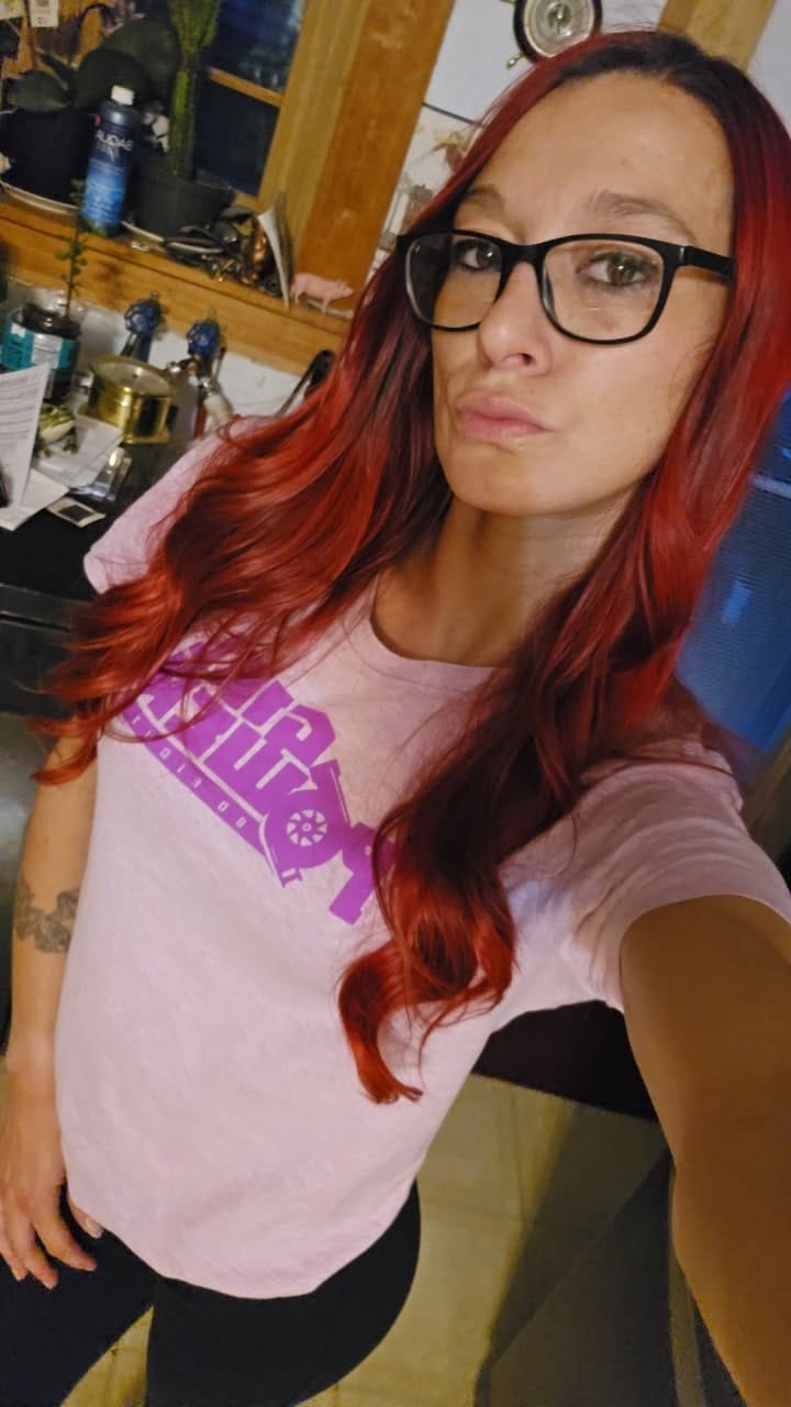 Customer photo review of 80Eighty® Women's Girl Power Shirt
