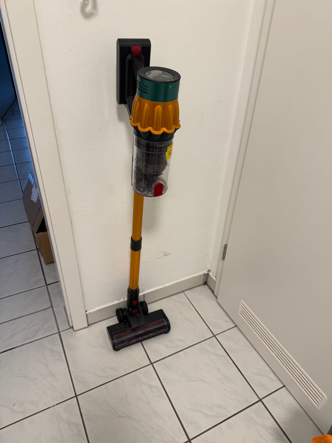Customer photo review of Dripl UltraVac Akku-Staubsauger