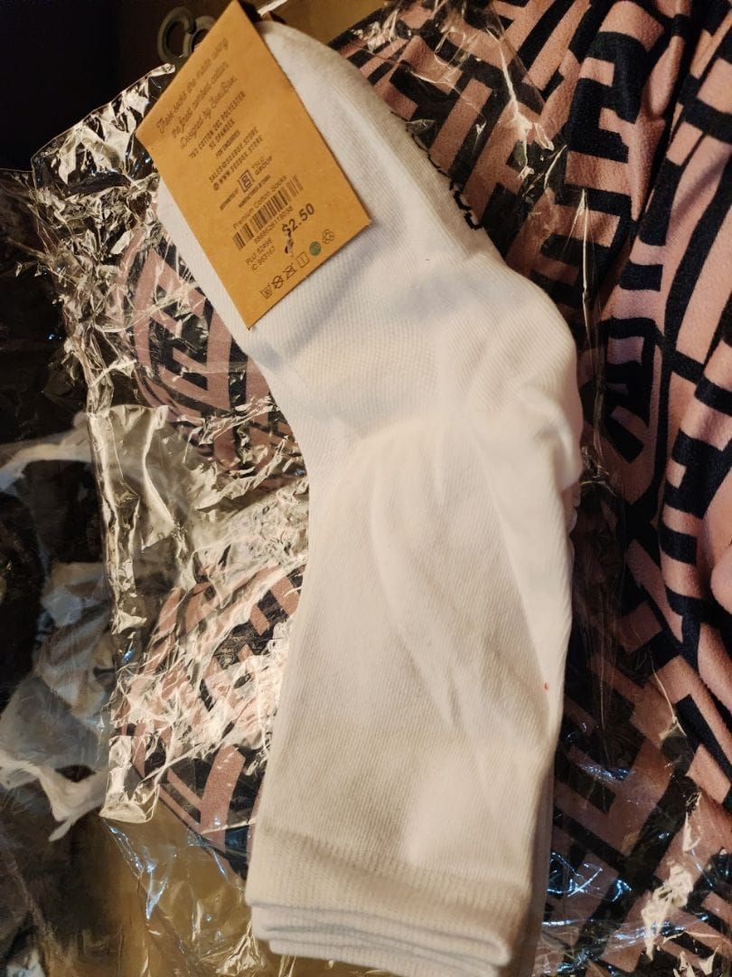 Customer photo review of [5 Pairs] Long Cotton Socks