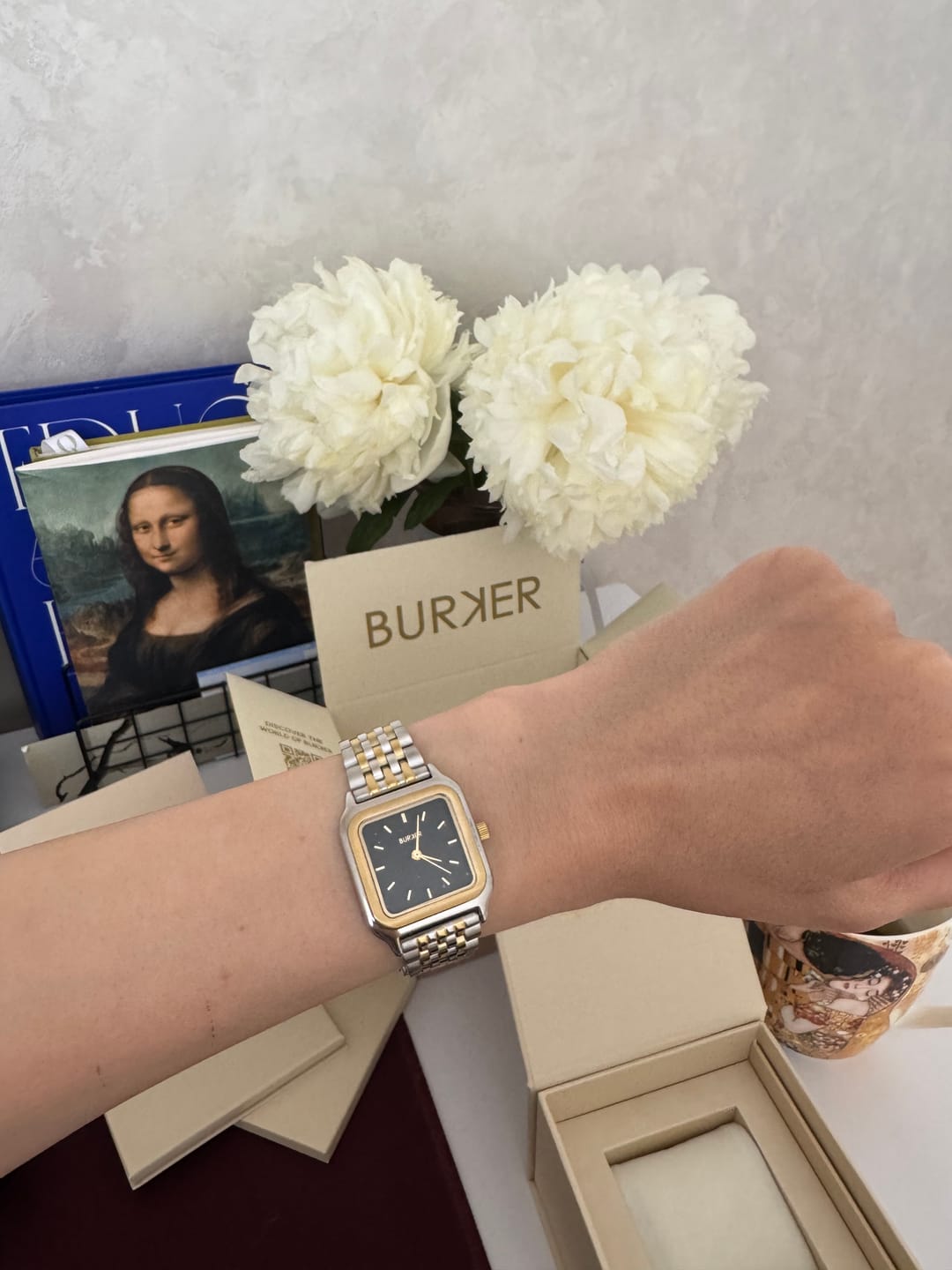 Customer photo review of Macy Black Gold Silver