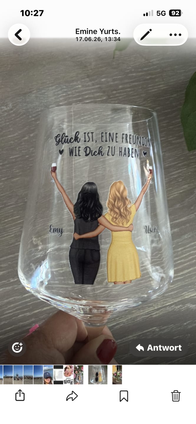 Customer photo review of Freundinnen - Personalisiertes Weinglas für Besties und Schwestern mit Illustration