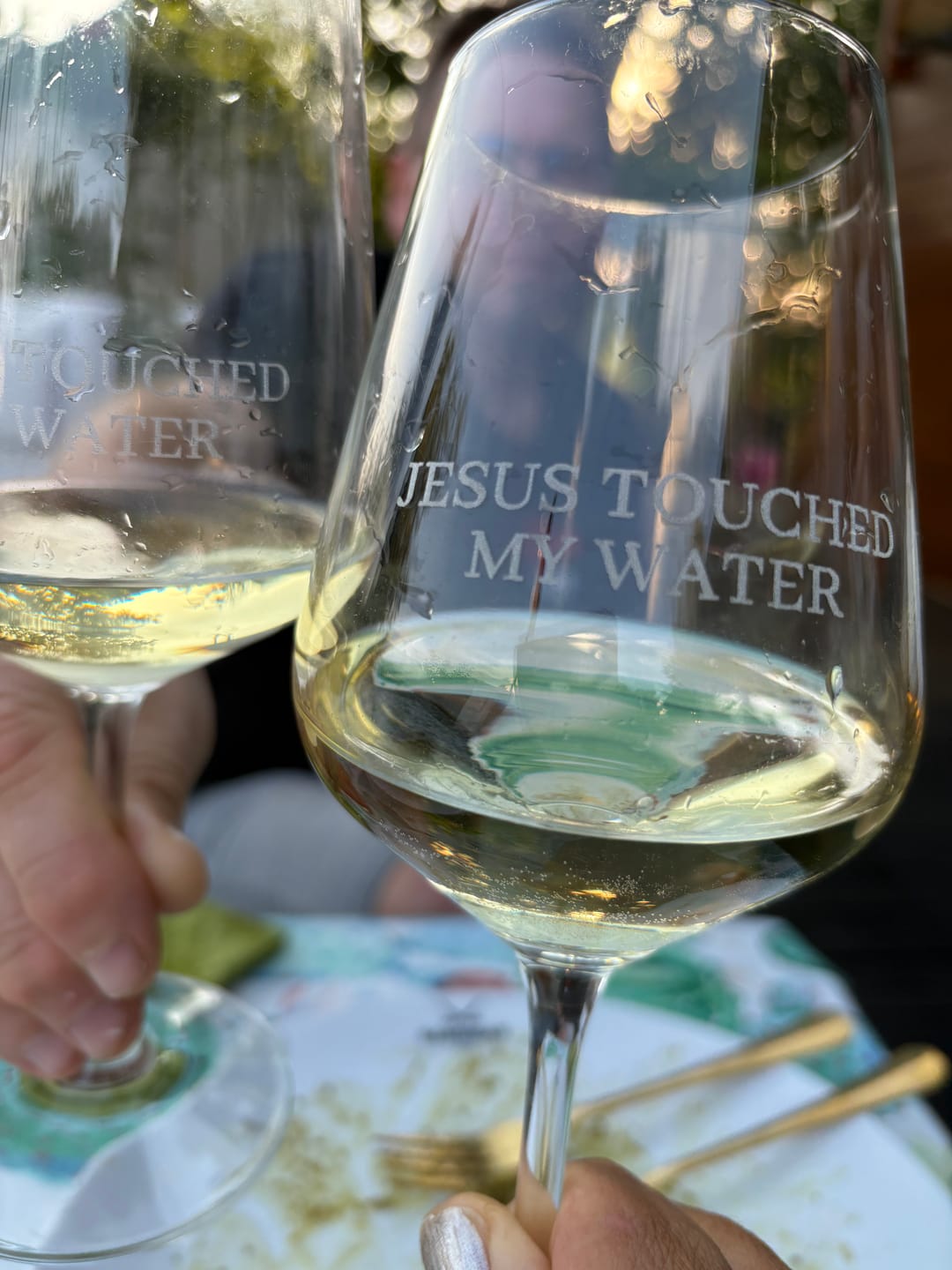 Customer photo review of Jesus touched my Water bauchiges Weinglas