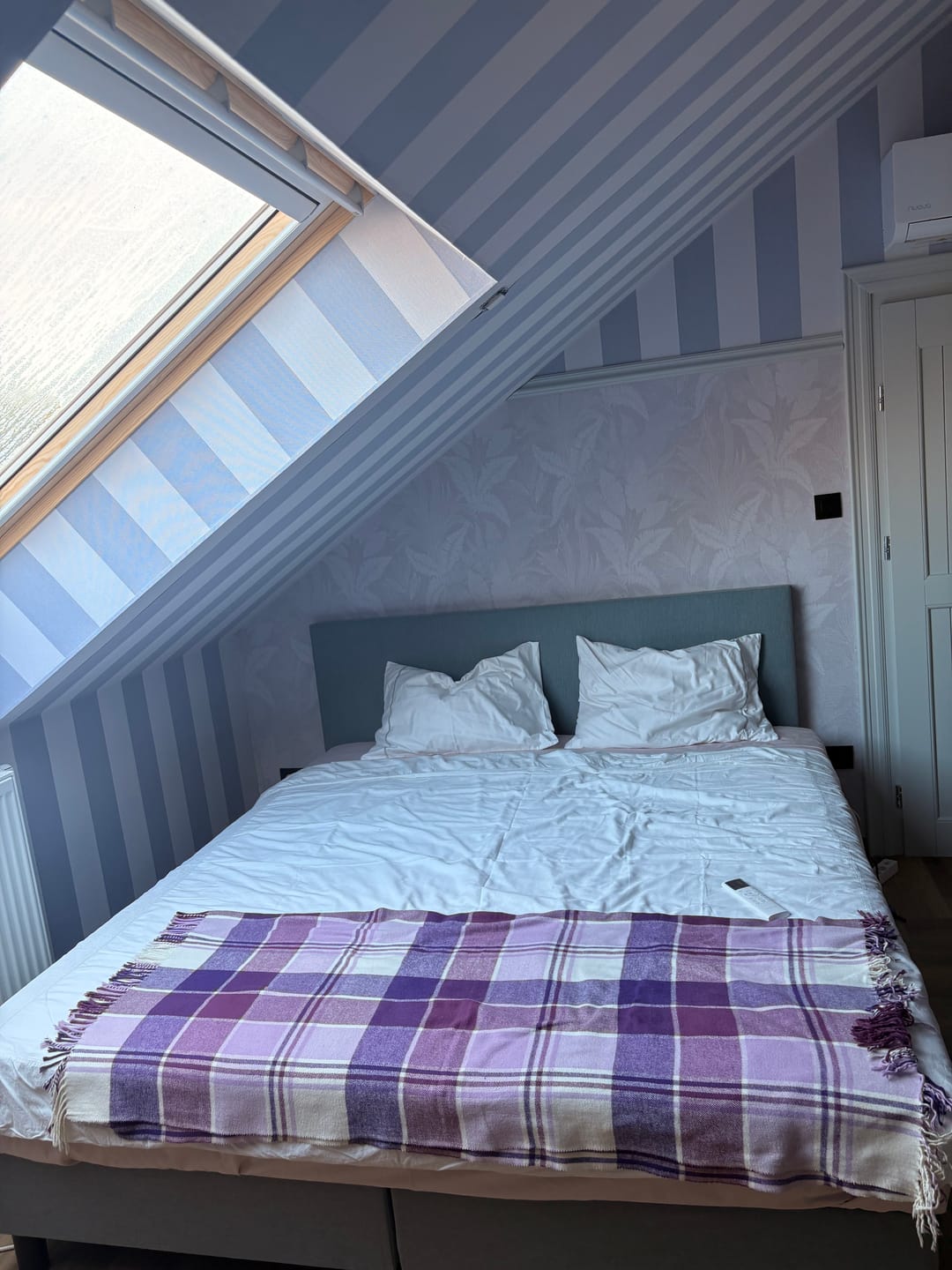 Customer photo review of Boxspring Miracle