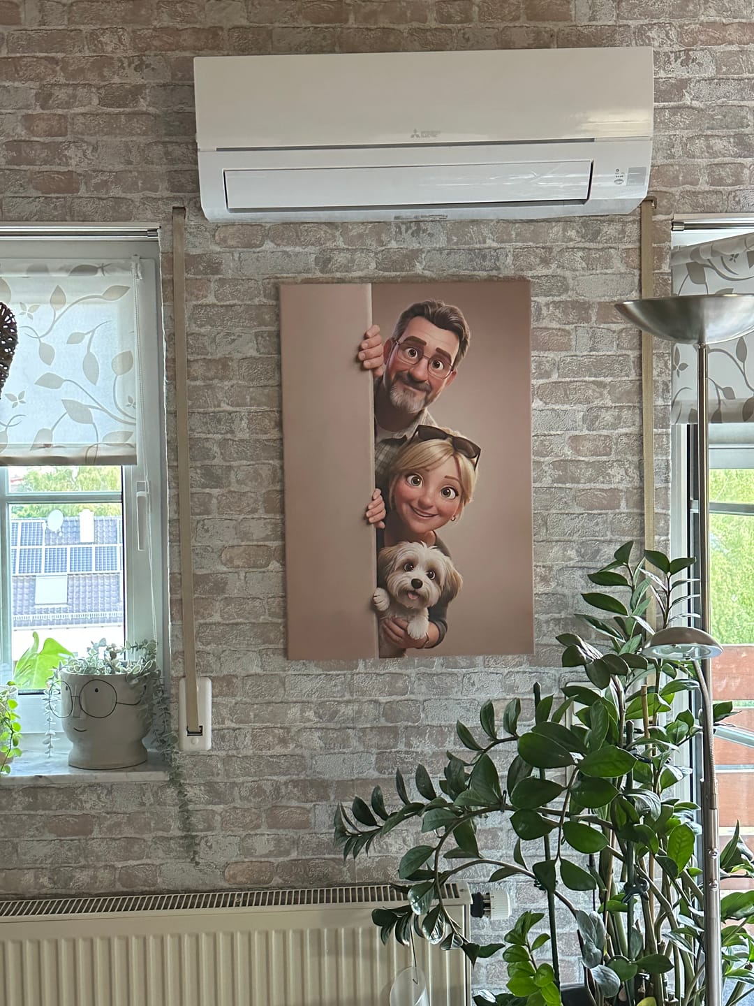 Customer photo review of Personalisierte Leinwand - Animiert hinter der Wand