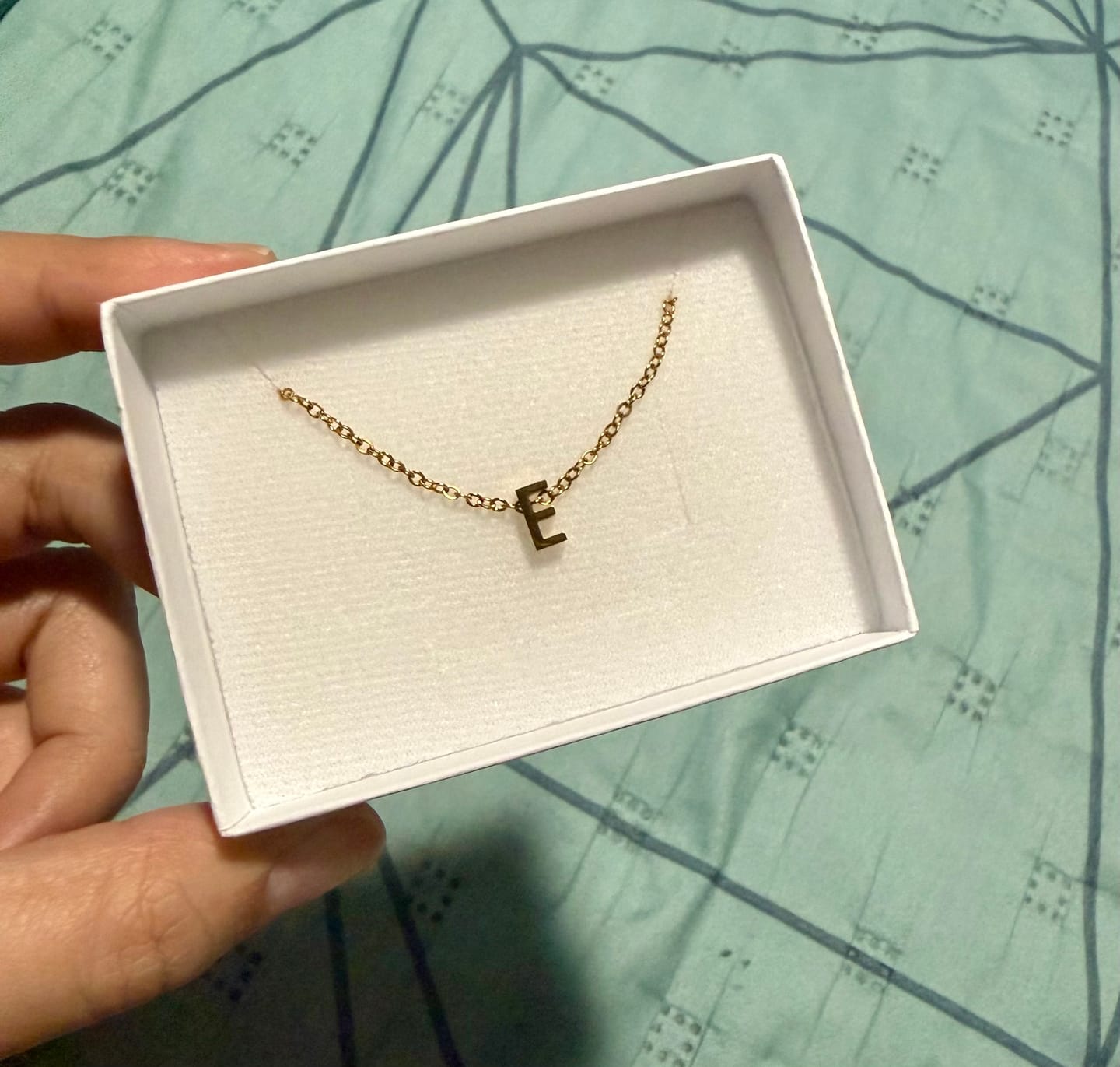 Customer photo review of Collar Con Inicial Dorada