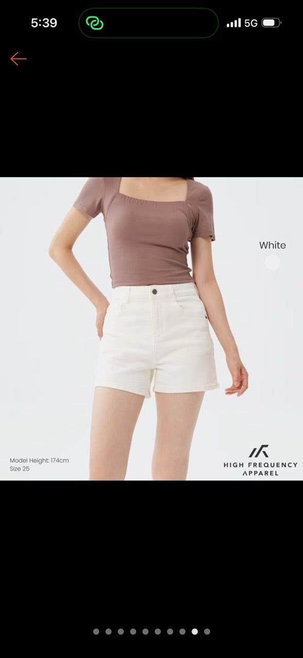 Customer photo review of BW Mid-Waisted Stretch Denim Shorts