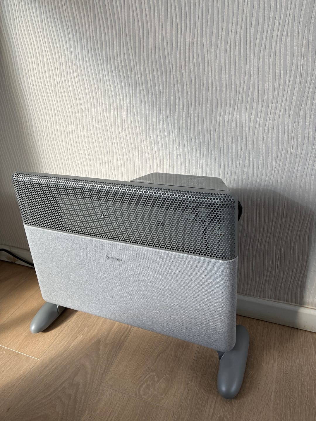 Customer photo review of Estufa Eléctrica Kaltemp apolo Fabrics Inverter 1500W Wifi | 18m2