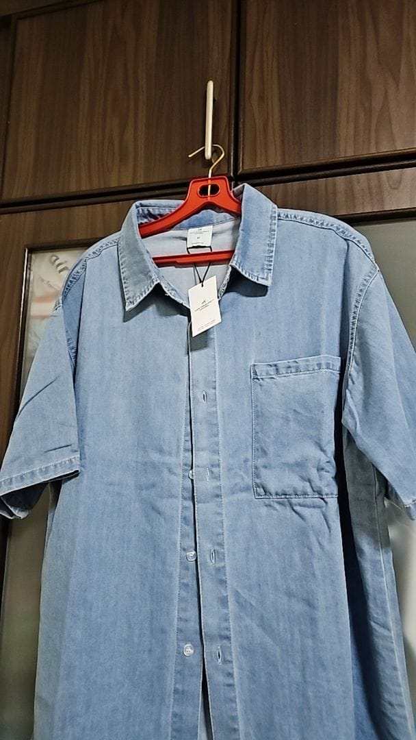 Customer photo review of Oversized Short Sleeve Denim Shirt