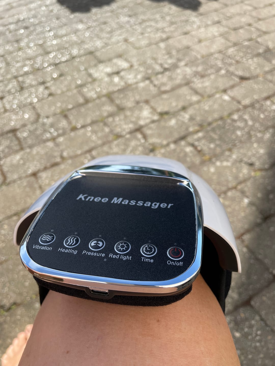 Customer photo review of ComfortKnee™ Massageapparat til knæ – Varme og massage der forkæler dine knæ
