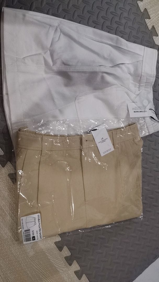 Customer photo review of Double Pleated Chino High-Waisted Shorts