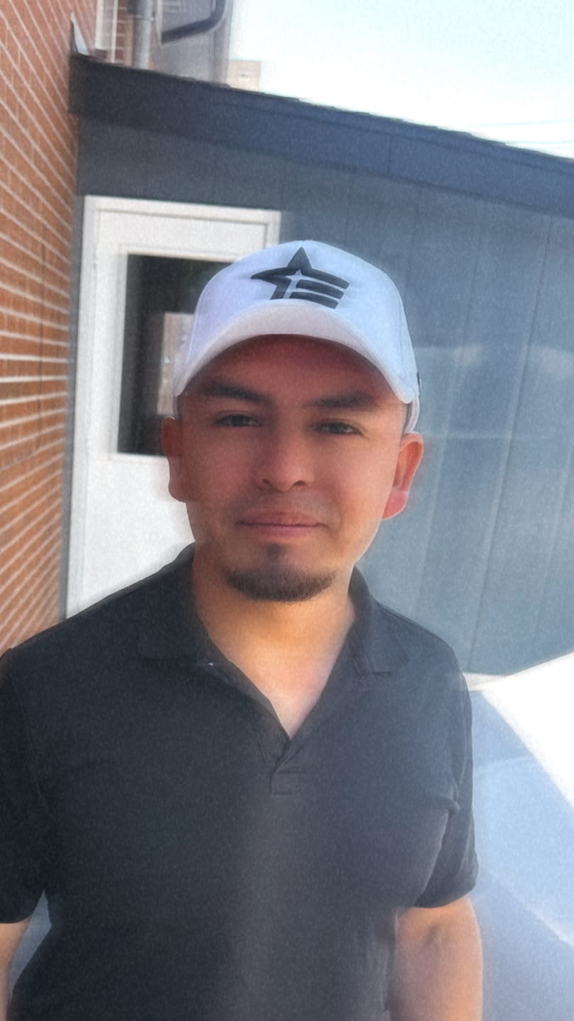 Customer photo review of Rogue Snapback - White/Black