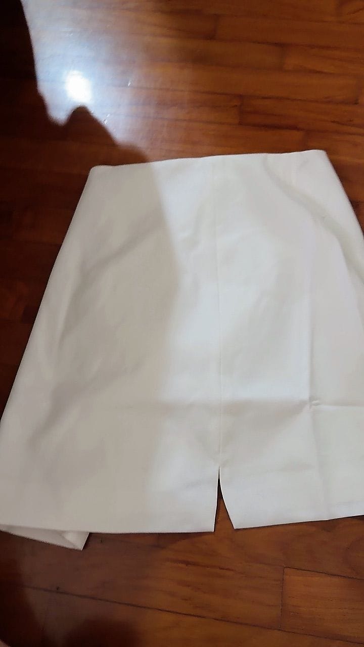 Customer photo review of Seamless Front Slit Skorts