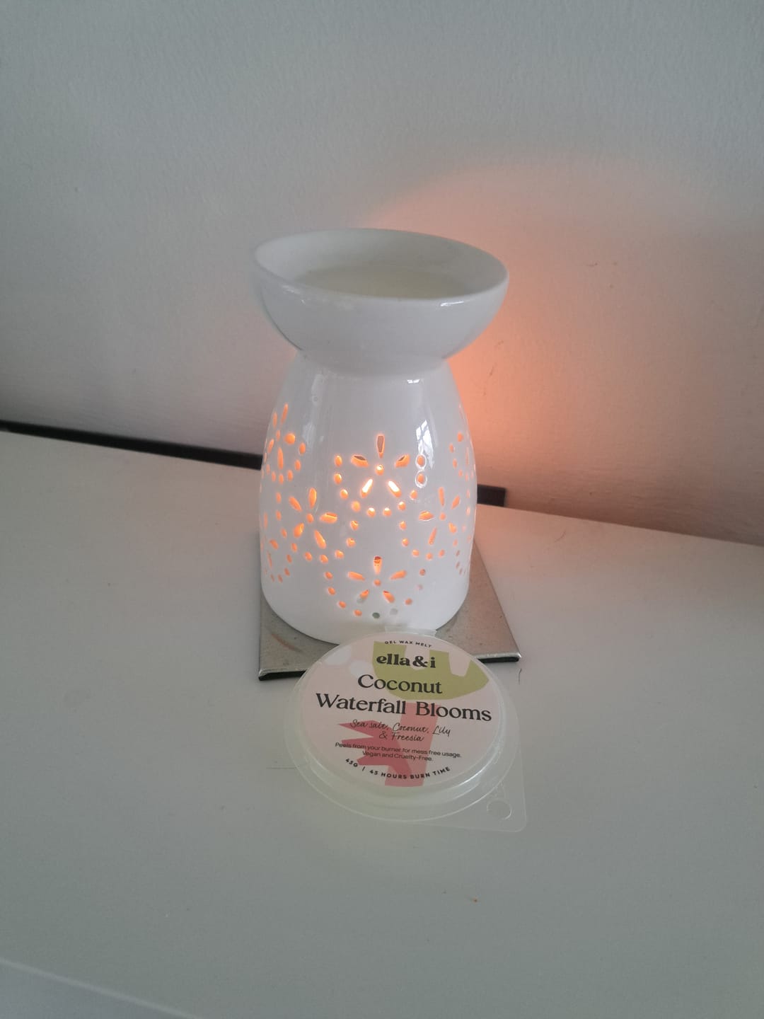 Customer photo review of Coconut Waterfall Blooms Gel Melt