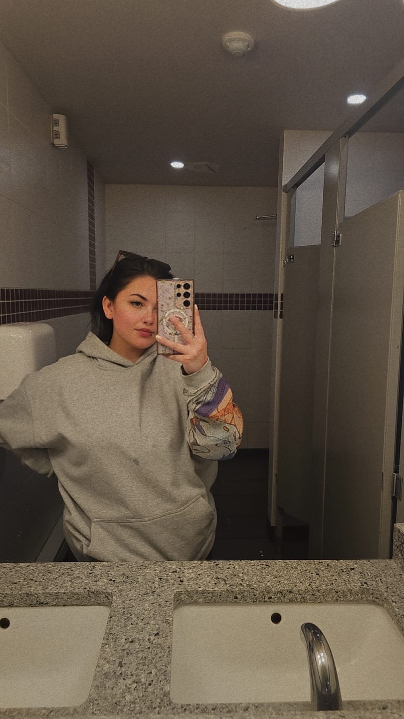 Customer photo review of Luffy Gear 5 Tapestry Hoodie