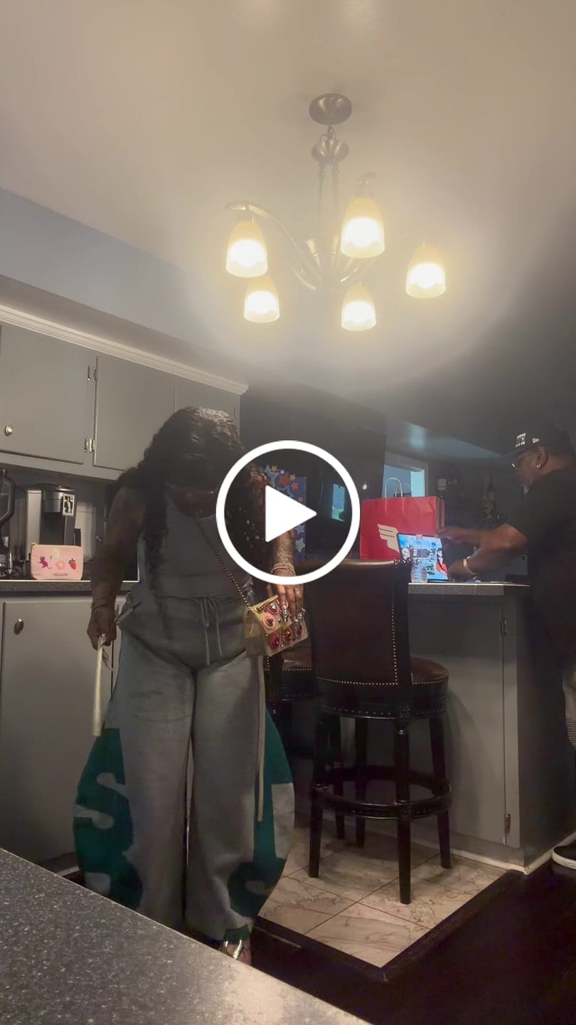 Customer video review of Aelfric Eden Graffiti Super Baggy Barrel Sweatpants
