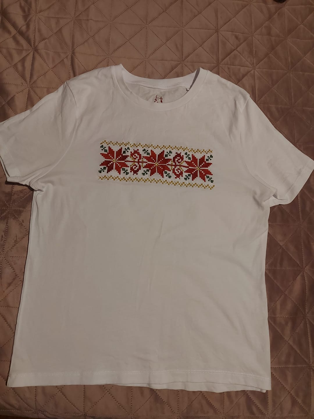 Customer photo review of Дамска тениска "Капанска"