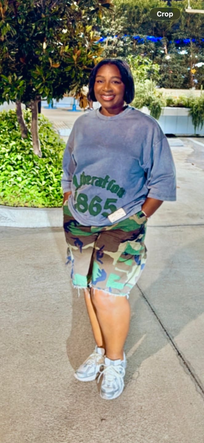 Customer photo review of Liberation 1865 Tee - Grey/Forest Green