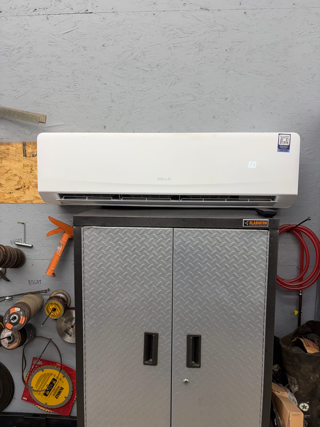 Customer photo review of DELLA Serena Series 24000 BTU 22 SEER2 Mini-Split Heat Pump AC - Up to 1500 Sq.Ft.