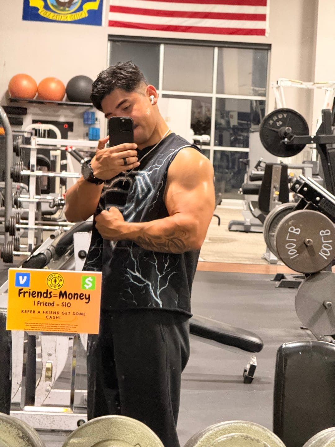 Customer photo review of 3004 - Superman Cut-Offs