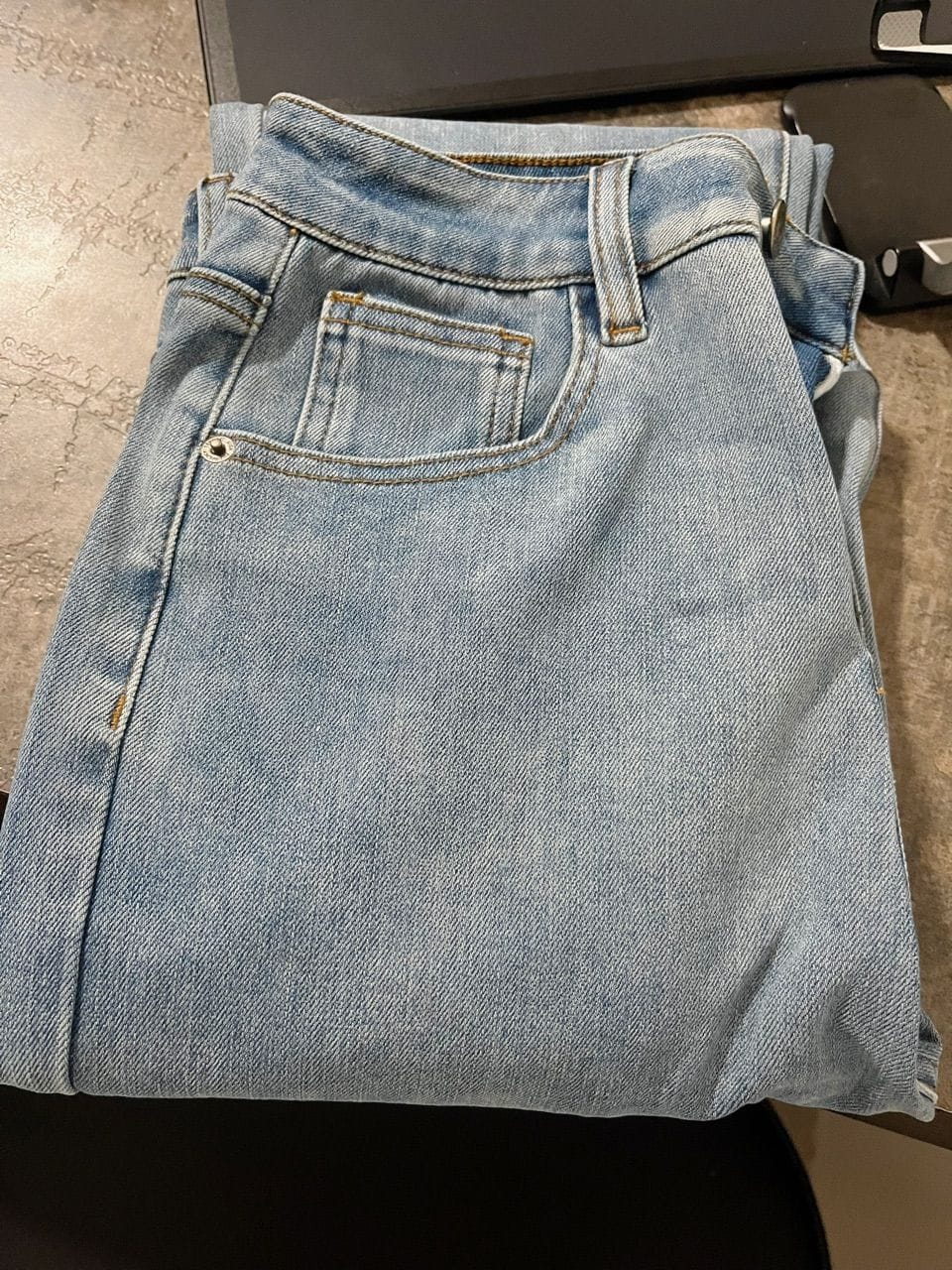 Customer photo review of High Waisted Ankle-Length Mom Denim Jeans