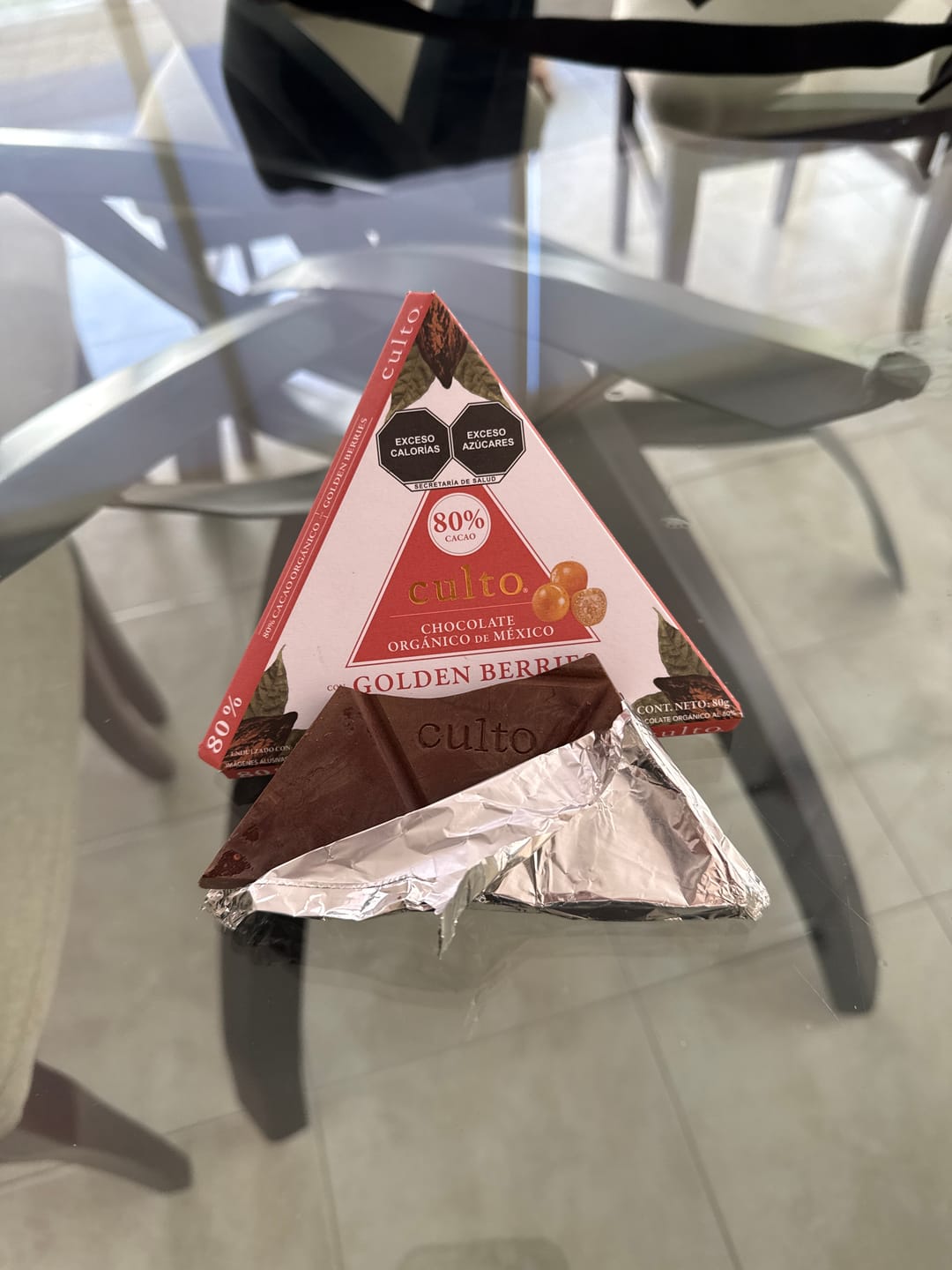 Customer photo review of Chocolate 80% cacao con Golden Berries